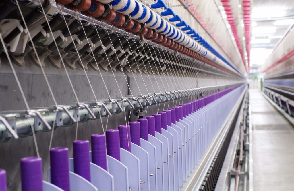 Saiba como se deu a evolução da indústria têxtil desde o princípio